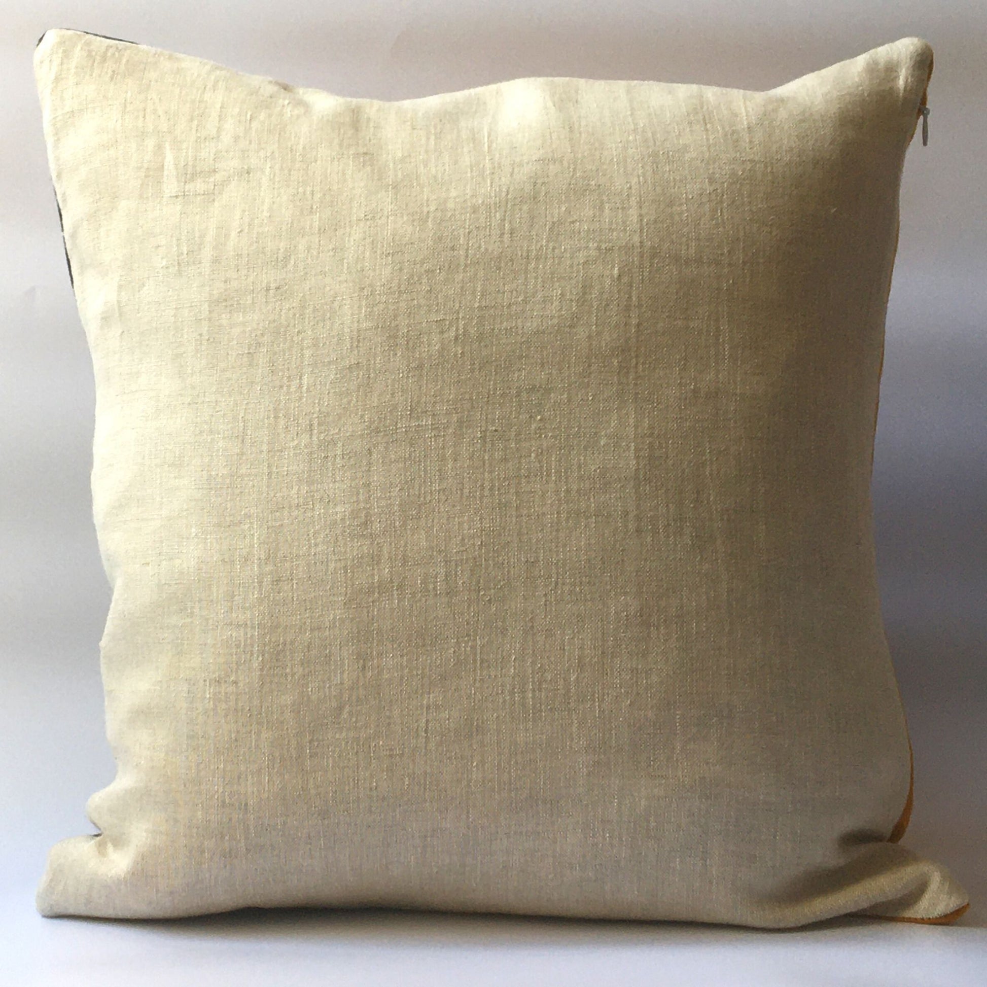 Back of cushion, plain neutral 
